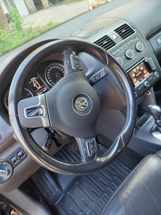 Volkswagen Touran Cross