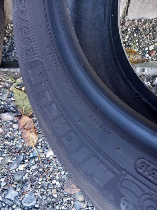 2x Opony Używane Całoroczne 205/55R16 Michelin