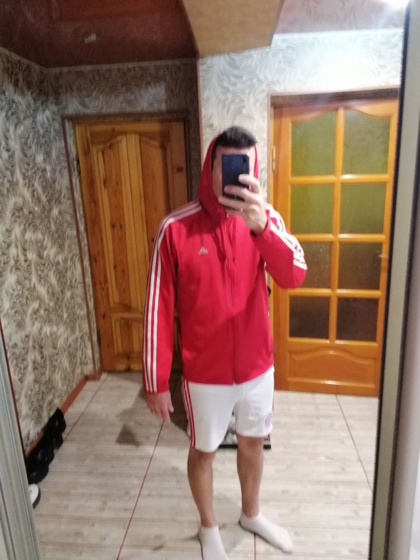 Спортивная кофта Adidas