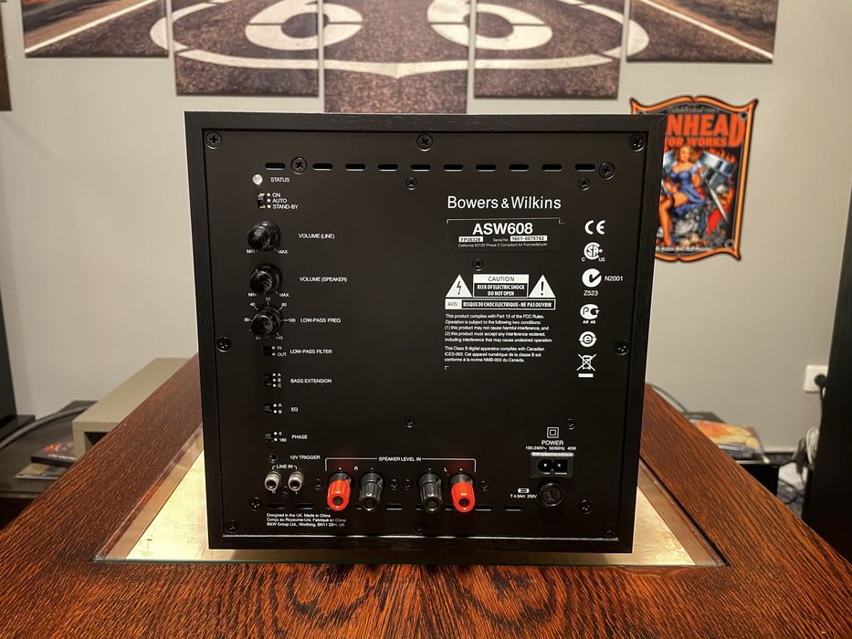 Subwoofer aktywny Bowers & Wilkins ASW 608 200 Watt