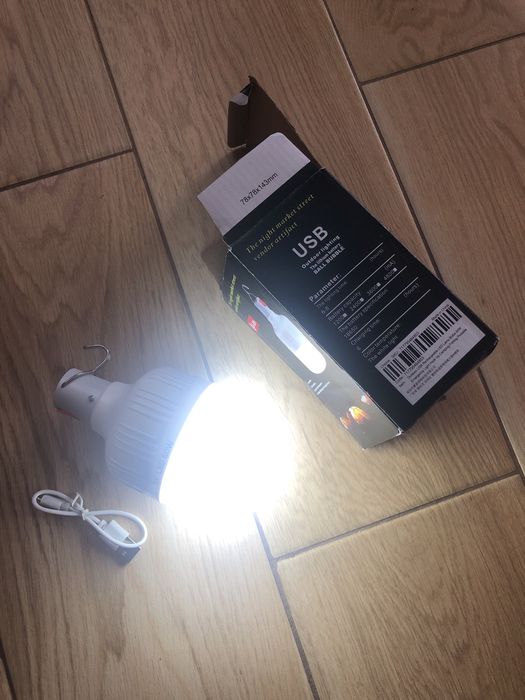 Mocno świecąca lampka ładowana na USB
