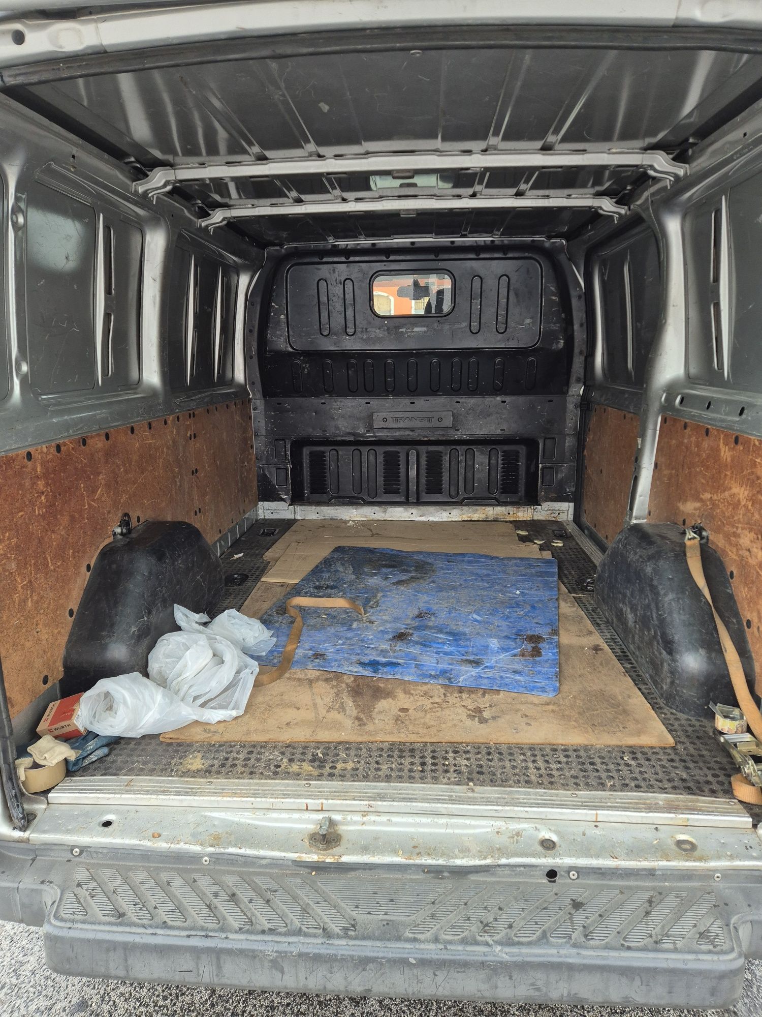 Ford.  transit.   3l