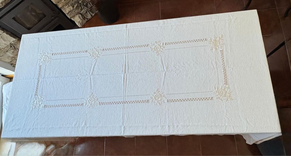 Toalha de mesa em croché