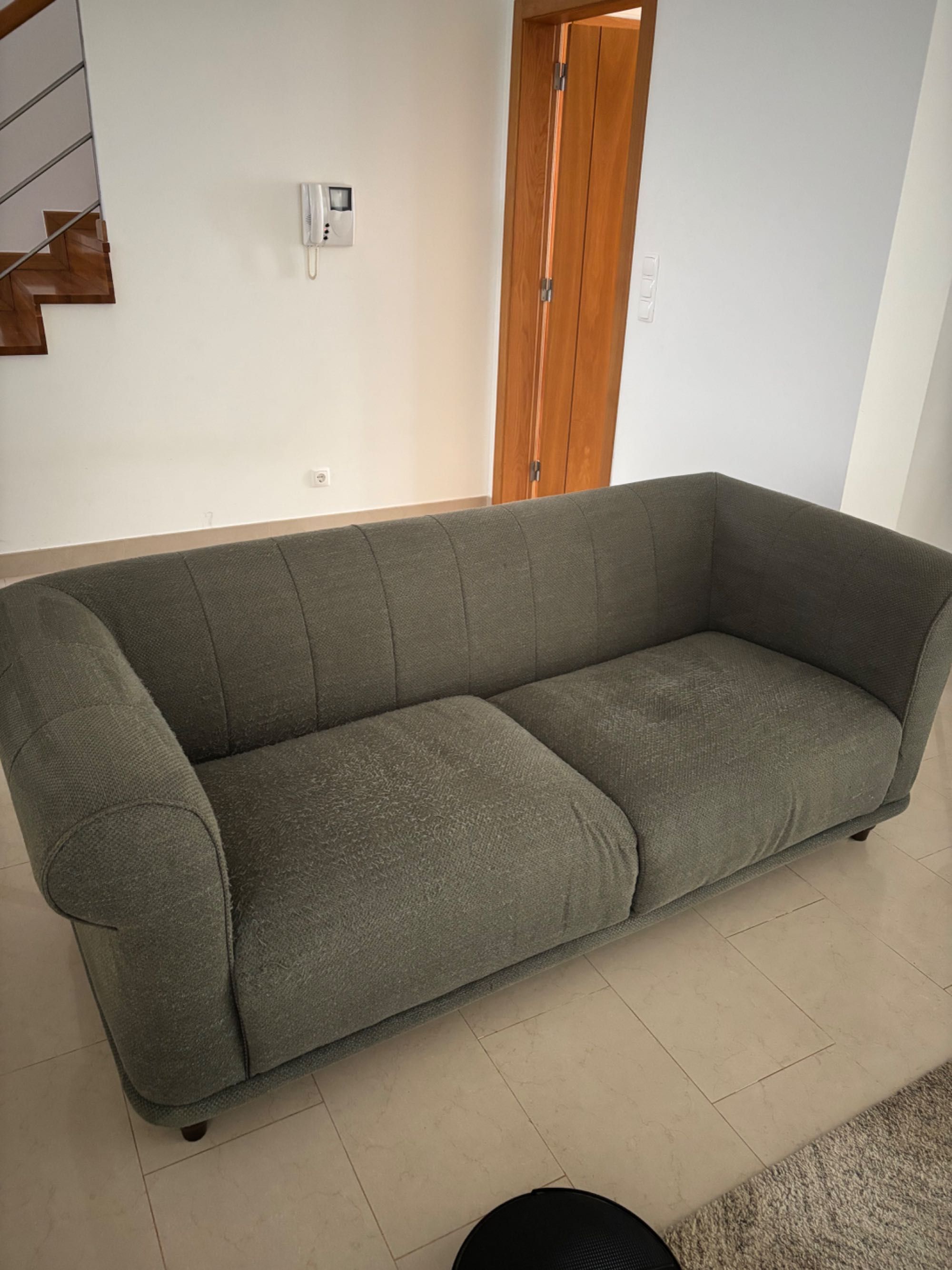 Sofa 2 lugares verde seco