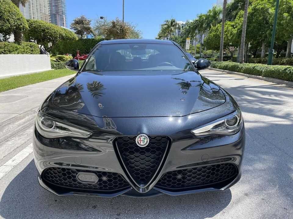 2022 Alfa Romeo Giulia Ti Sedan 4D