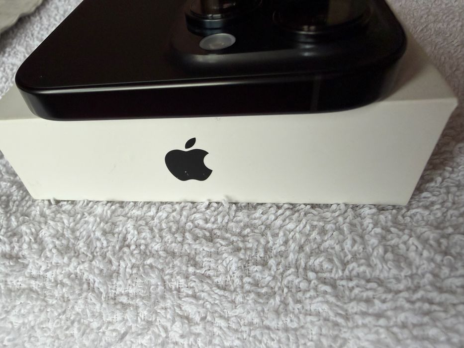 Apple iPhone 16 Pro Max 256GB (акб 97%)