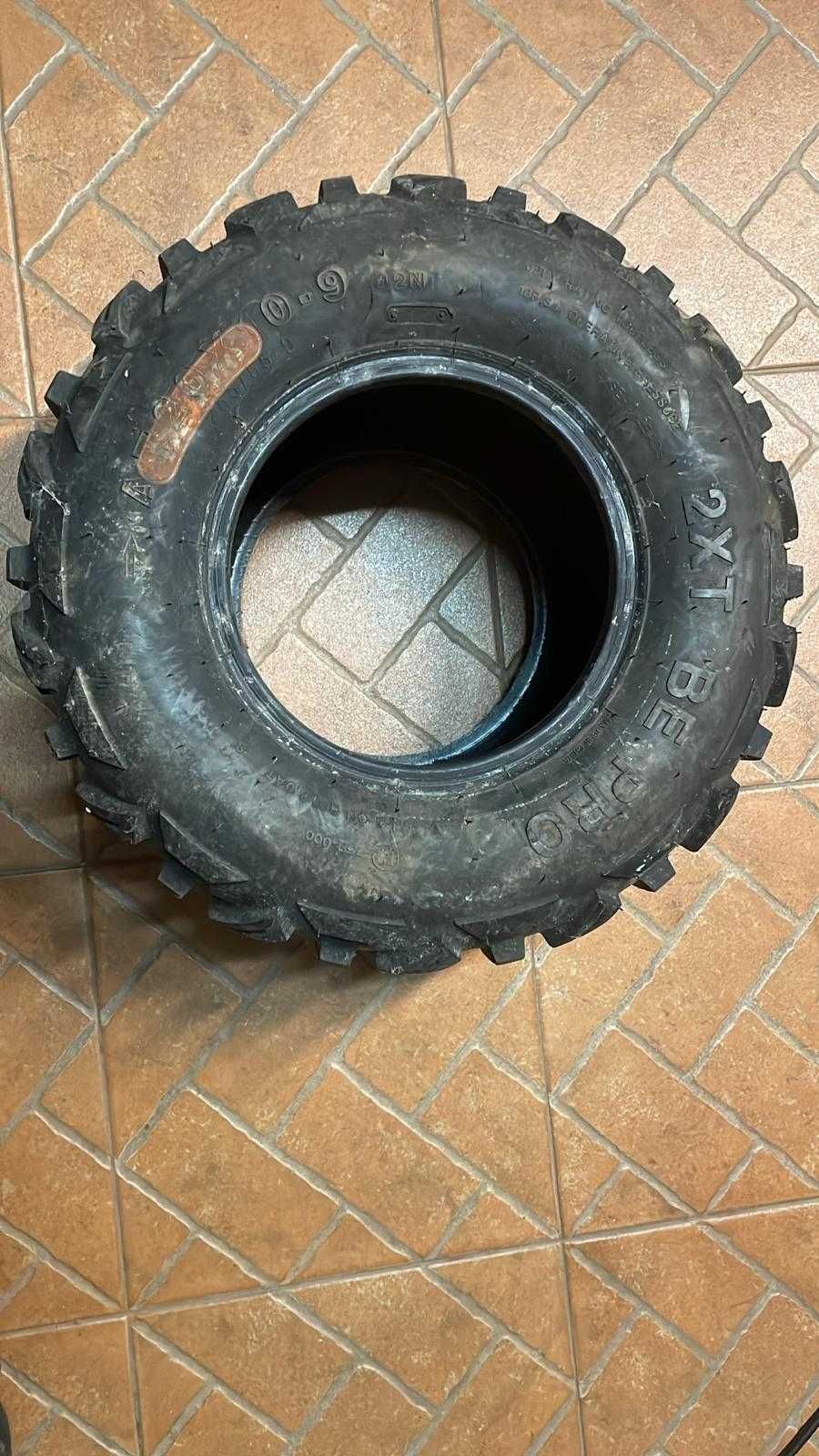 Pneus moto4 traseiros