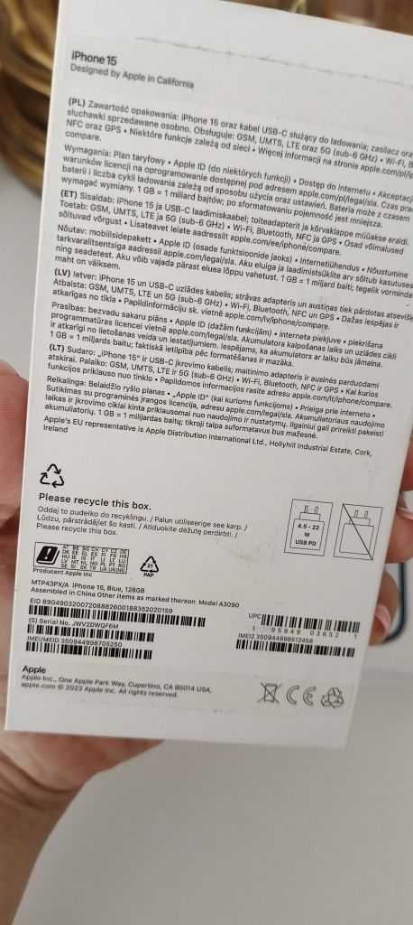 iPhone 15 blue 128