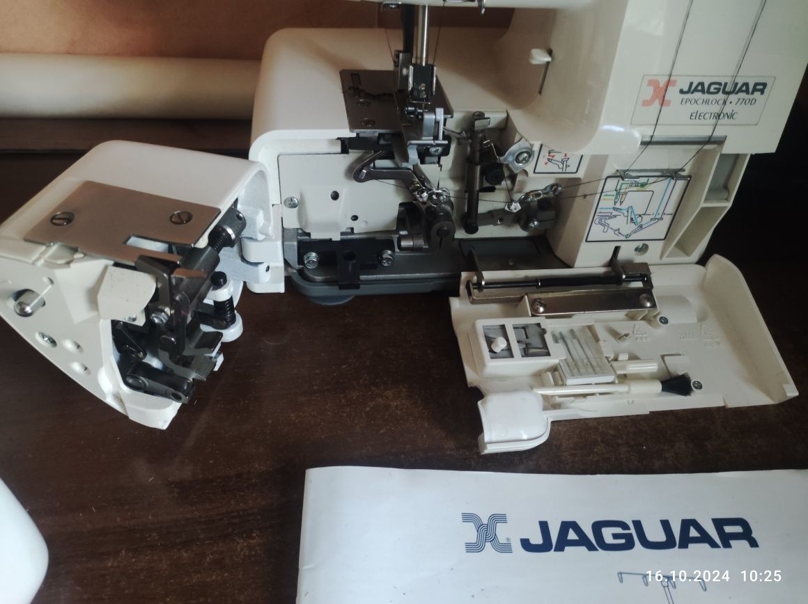 Оверлок YAGUAR 770D