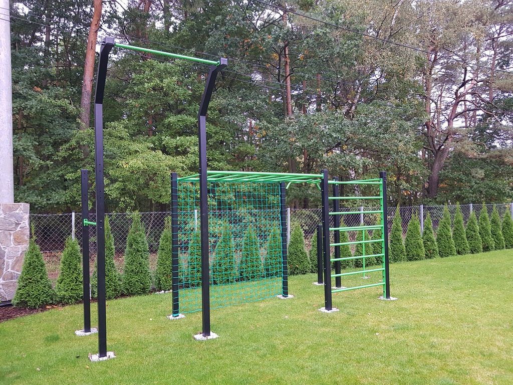 Wzmocniony Plac STREET WORKOUT profile 80x80x3  Drążek Podciąganie Por