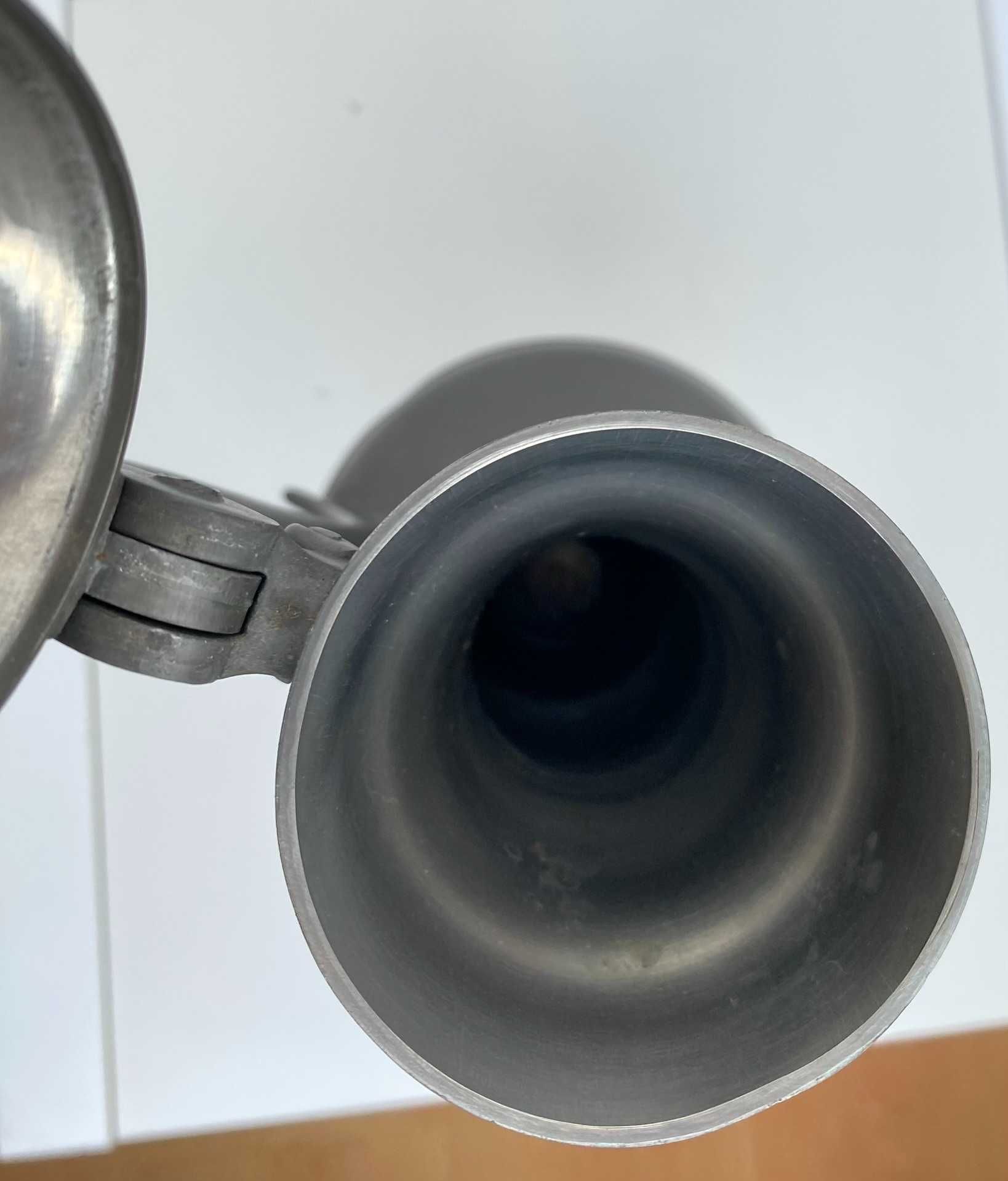 Garrafa vintage em estanho da Royal KMD Holland Pewter