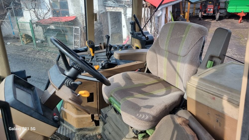 Ciągnik rolniczy John deere 7810