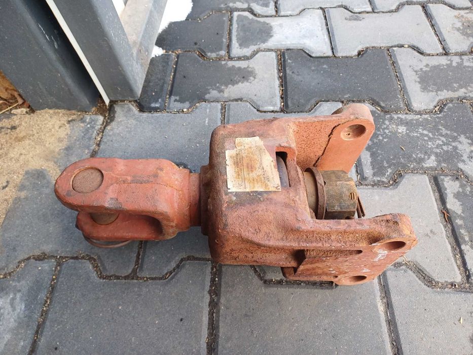 Zaczep górny C-330 nowy