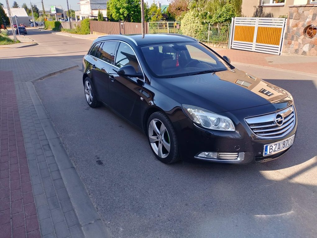 Opel Insignia 11r automat