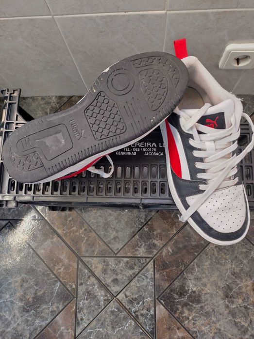 ATENÇÃO ténis bota pouco usados