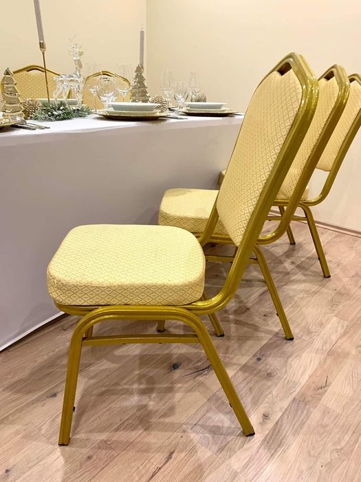 Wypożyczania krzeseł, krzesła chiavari, szampańskie, wynajem krzeseł