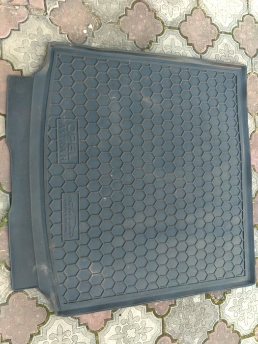 Килим для багажника  гумовий auto gumm universal на Opel astra H