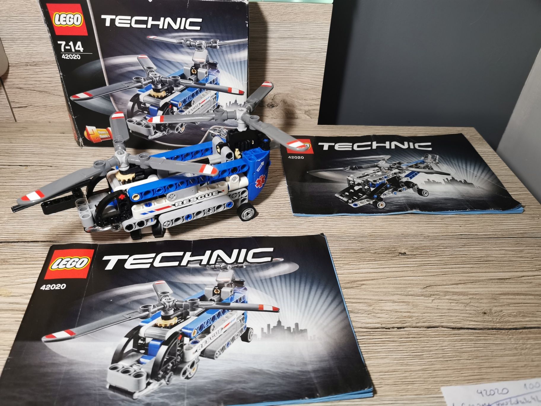 Lego Technic 42020 Śmigłowiec Dwuwirnik kompletny