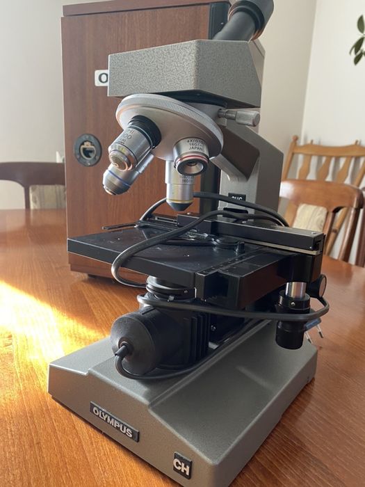 Мікроскоп Olympus monocular