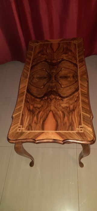 Stolik drewniany, ręcznie zdobiony, lite drewno