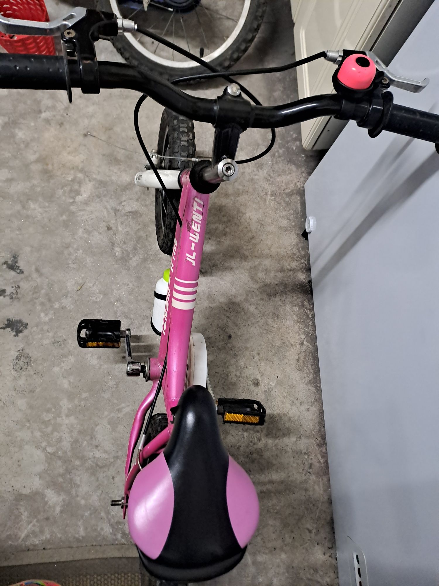 Bicicleta infantil a partir dos 3-4anos