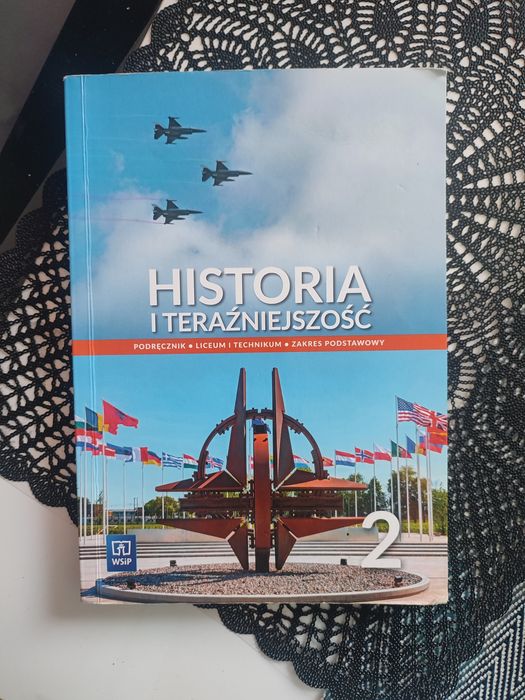 Podręcznik Historia i teraźniejszość 2