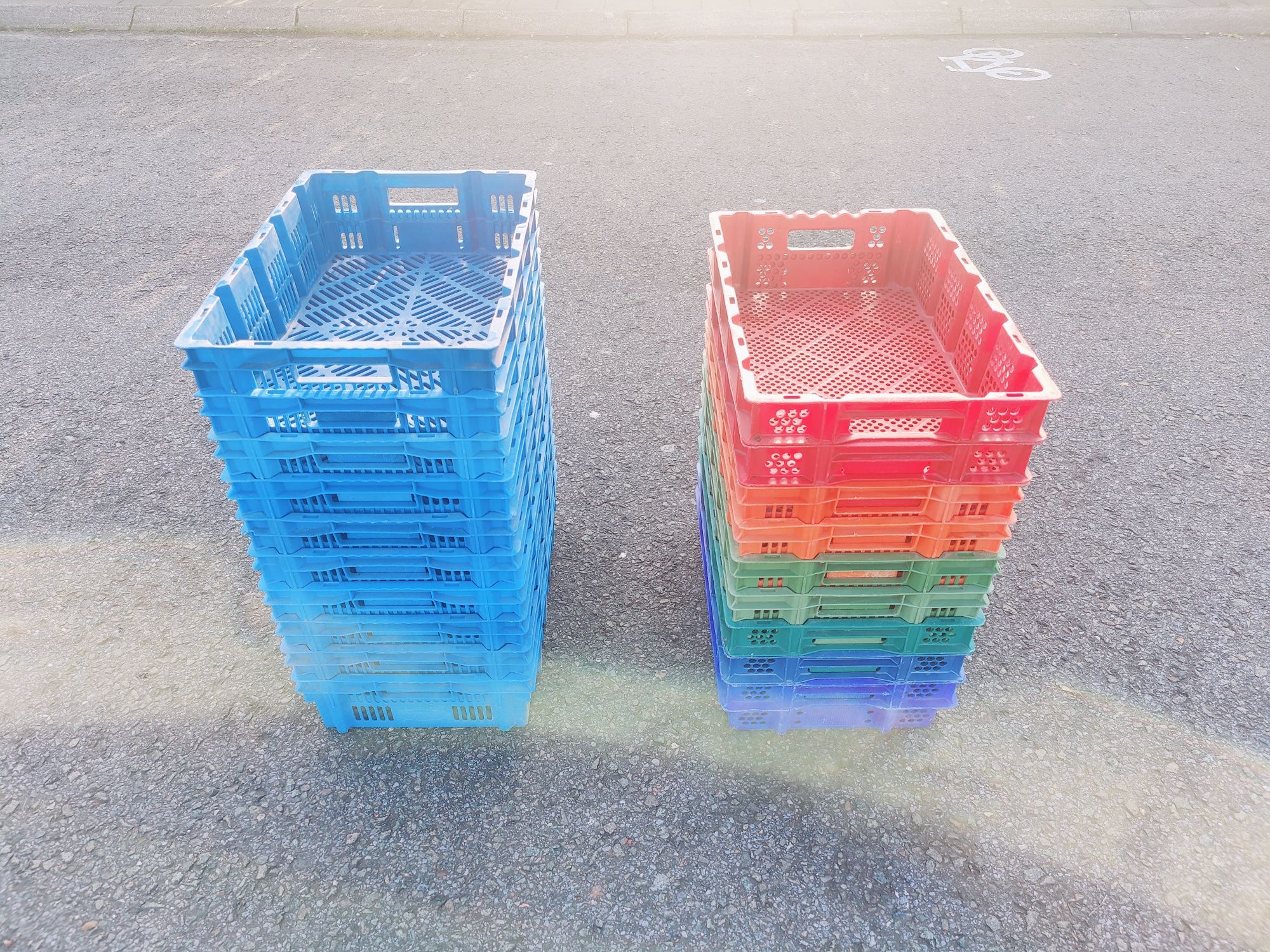 Skrzynka, pojemnik plastikowy