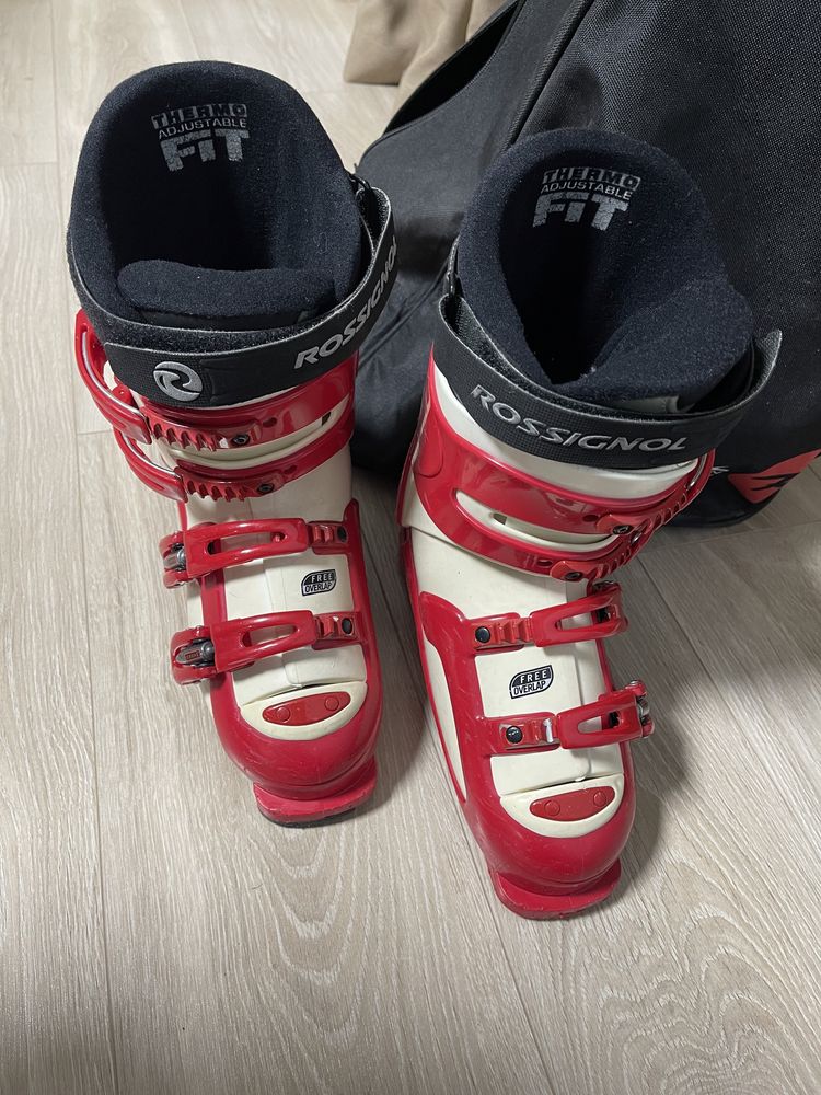 Лыжные ботинки детские23,5стелька Rossignol