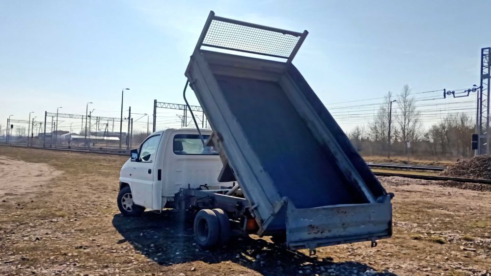 Hyundai H1  wywrotka , kiper 3,5t - 2004r