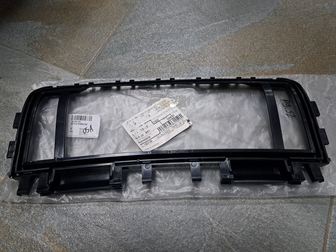 Рамка на крышку лючка заднего бампера на AUDI Q7 06-09  4L0807941