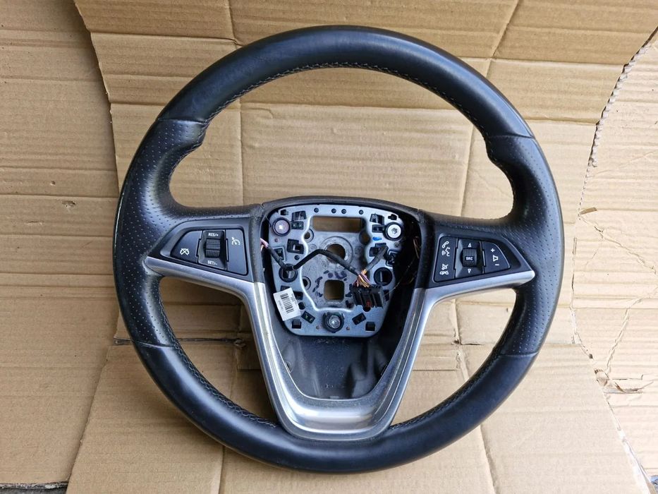 Kierownica skórzana skóra Opel Insignia A