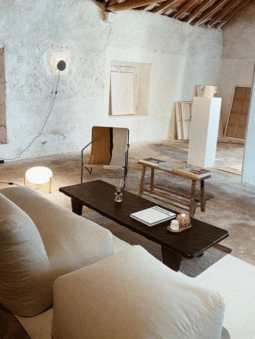 Mesa de madeira maciça