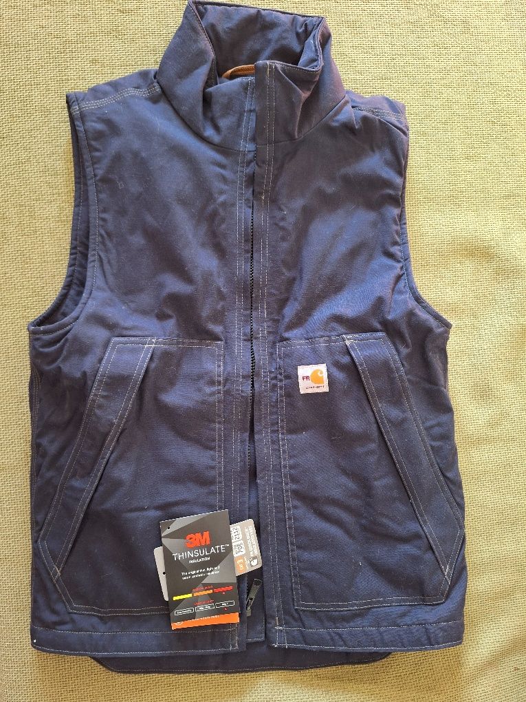 Carhartt nowa kamizelka Fire-Resistant Insulated Vest Small