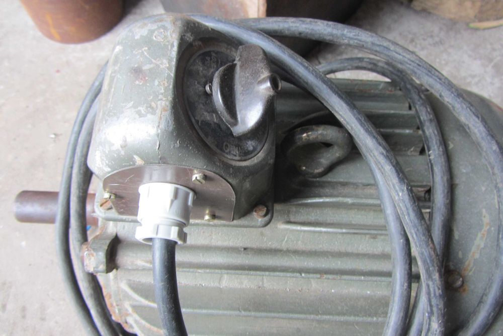 Silnik elektryczny 380 V  5,5 KW