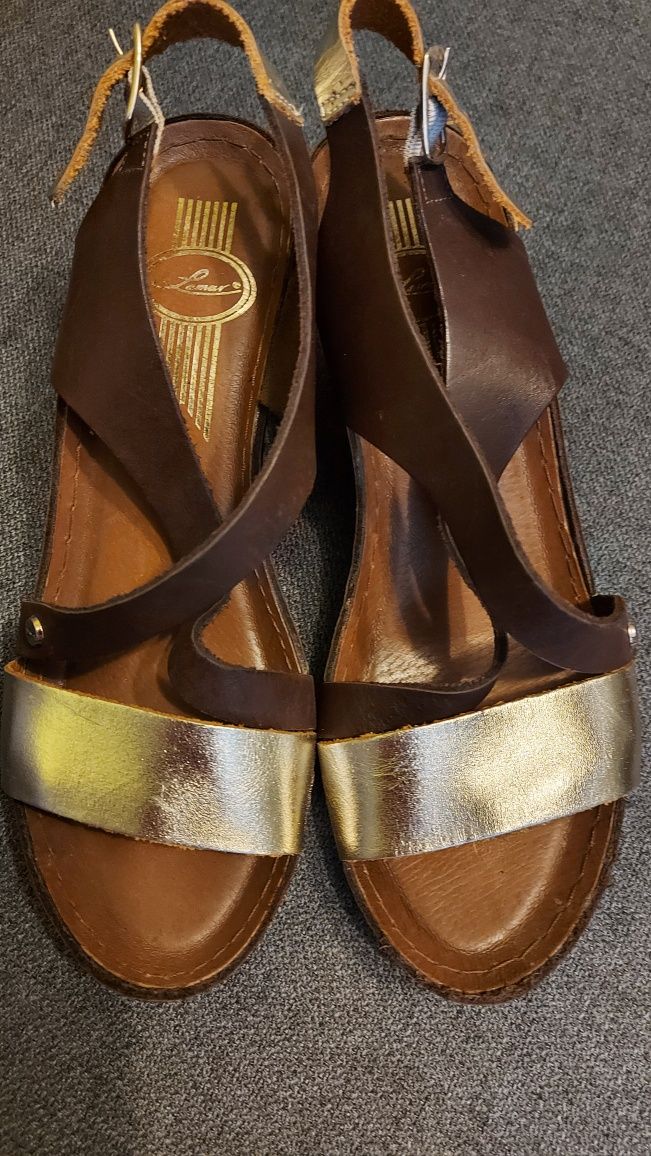 Sandały skórzane brązowo-złote 38 obcas 7 cm