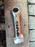 Mostek rowerowy Kore System 3D alu 135mm retro mtb