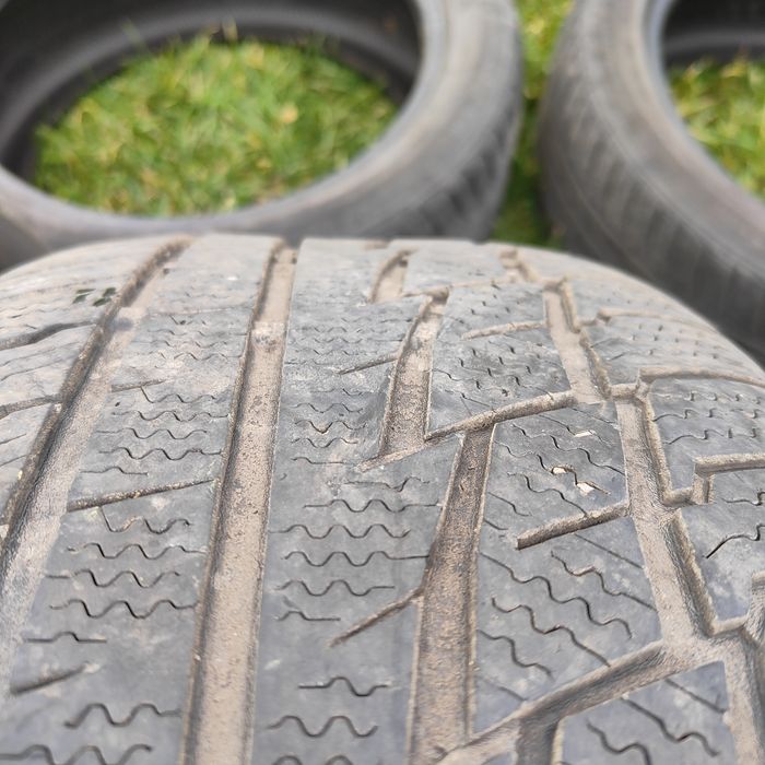 Opony zimówki Matador 225/45 R17. Cena kompletu