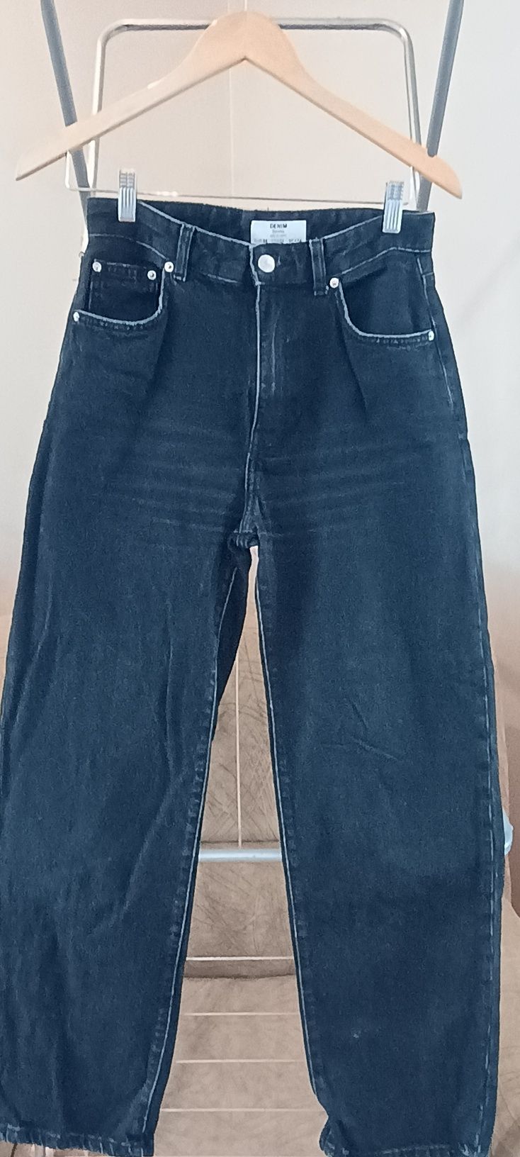 Джинси жіночі bershka denim EUR 34