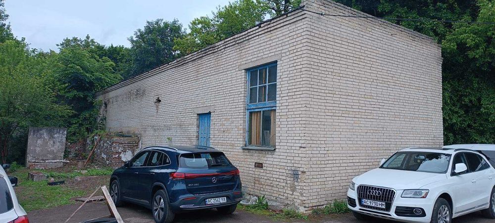 Одноповерхова будівля S= 186.5 м2, Тарасове, Лісова, 2К