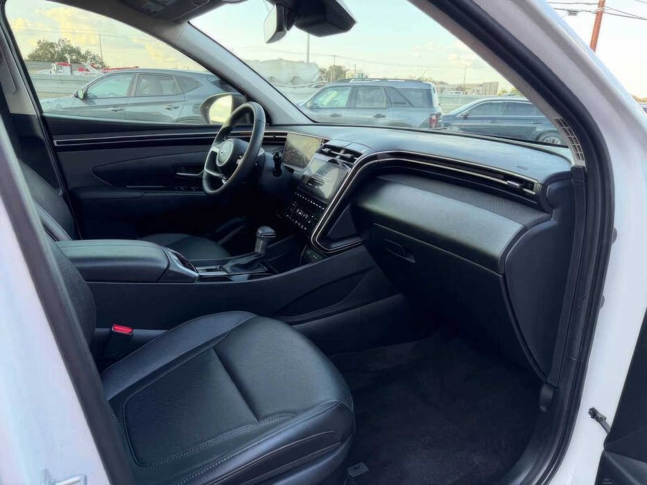 Hyundai Tucson SEL      2024