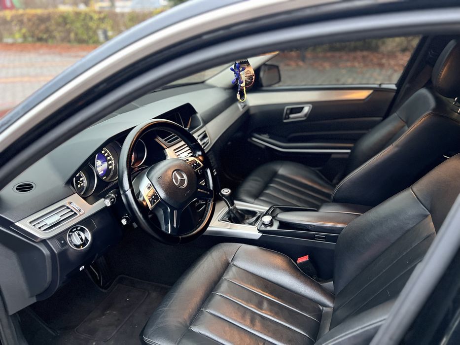 Mercedes benz e-class