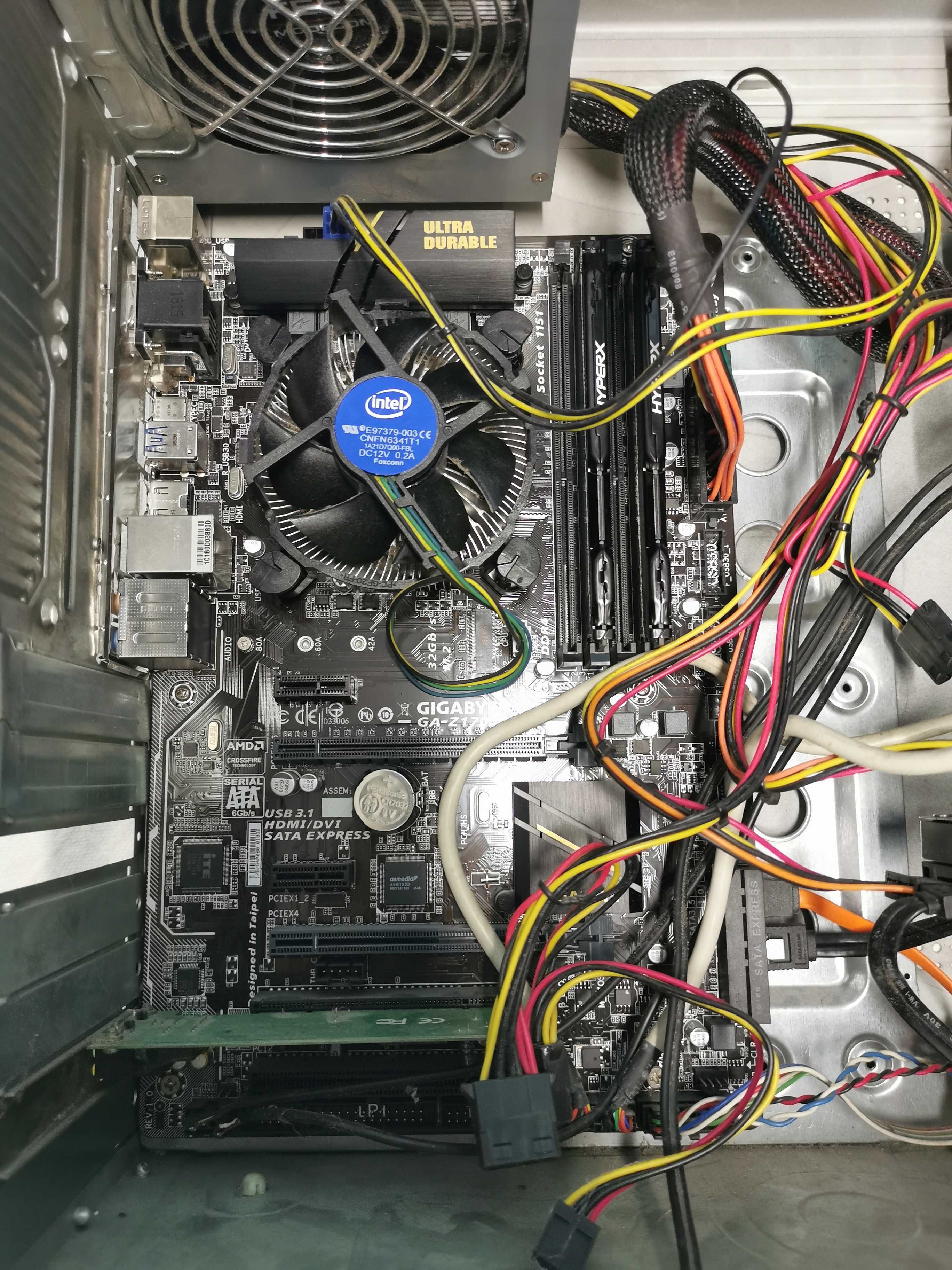 Komputer stacjonarny Pentium G4400, 8GB DDR4, Gigabyte