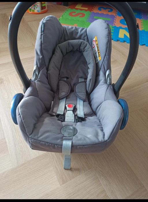 Nosidełko maxi cosi z bazą