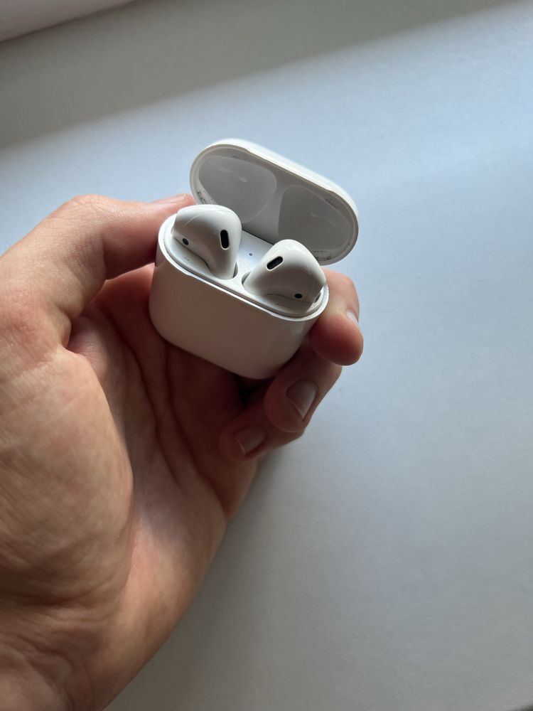 Apple airpods 2
