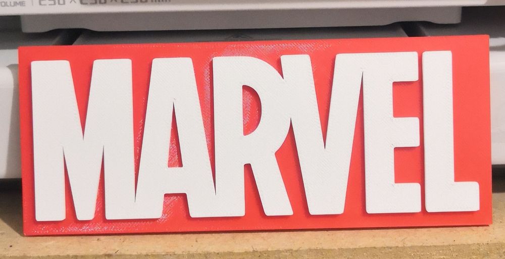 Logotipo Marvel em PLA
