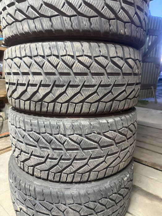 Opony 275/40r20 rok 2023