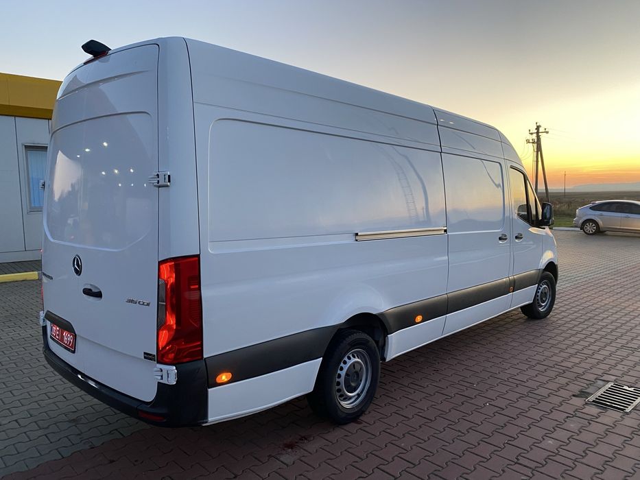 Мерседес спрінтер 2020 року Максі