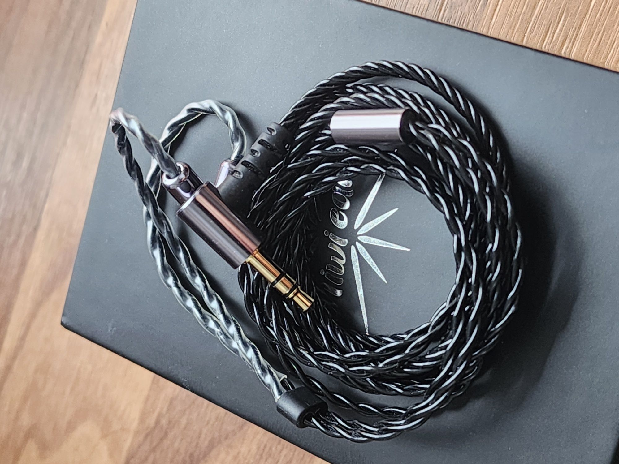 Kiwi ears cadenza Iem słuchawki dokanałowe