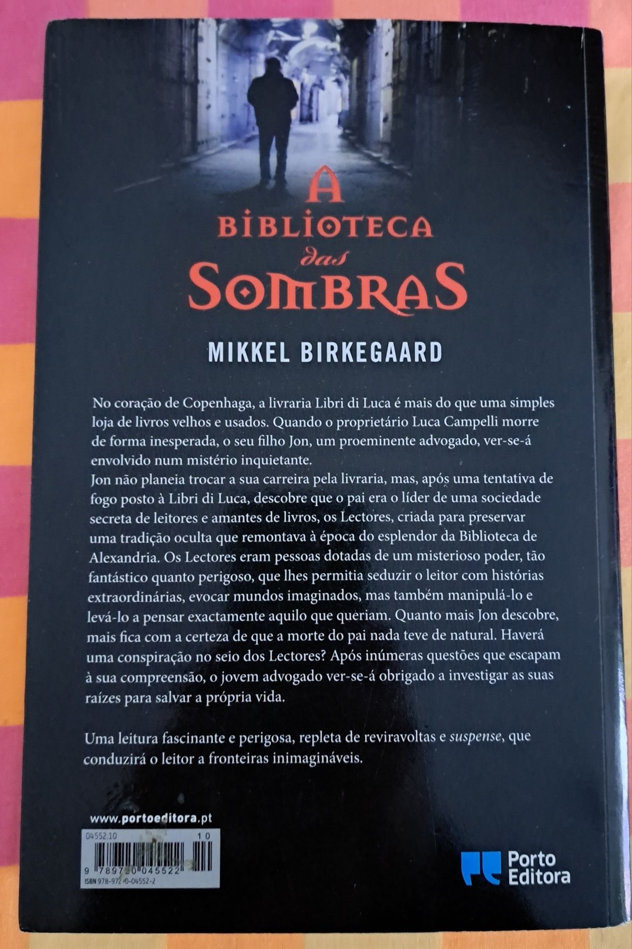 A biblioteca das sombras