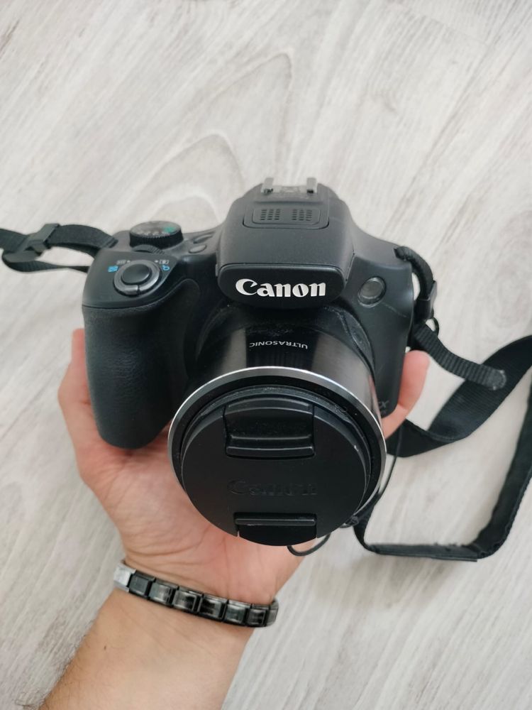 Canon SX60 HS com tripé